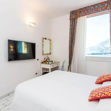Marina Riviera 4*