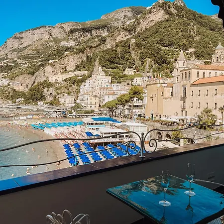 Marina Riviera Hotel 4*