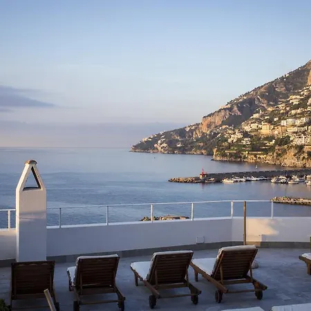 Marina Riviera Hotel 4*