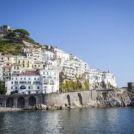 مارينا ريفييرا 4* أمالفي