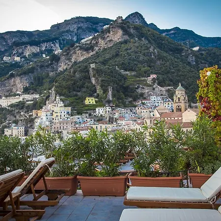 Marina Riviera Hotel 4*