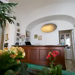 Marina Riviera Hotel 4*
