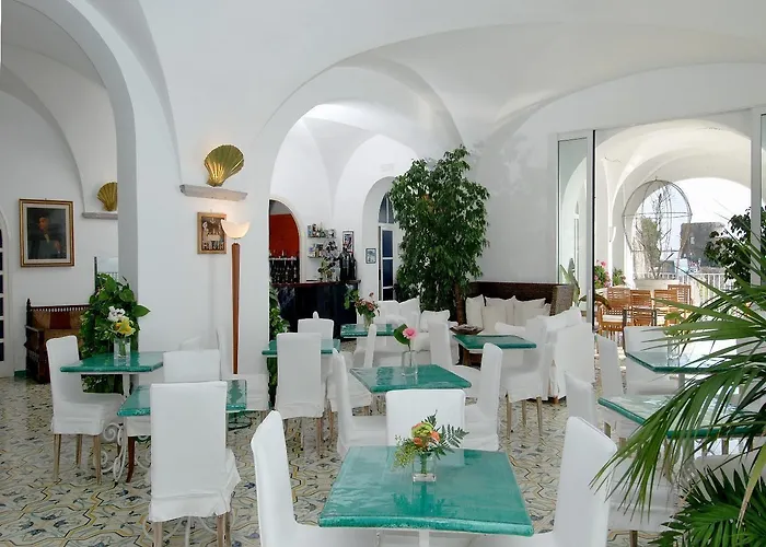 Marina Riviera Hotel