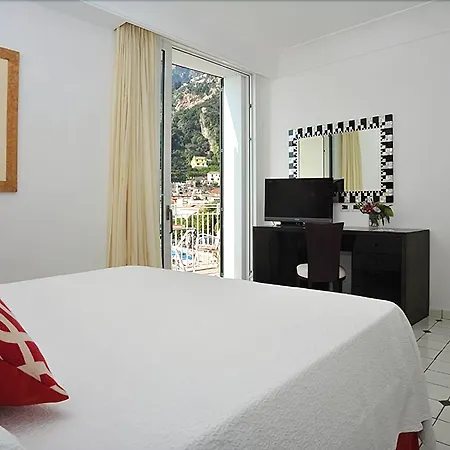 Marina Riviera Амальфі