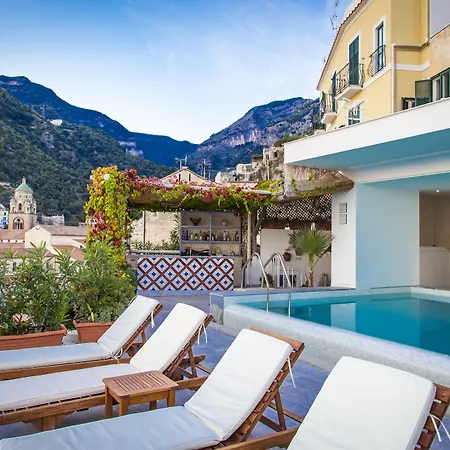 Marina Riviera Амальфі