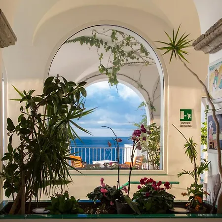 Marina Riviera Готель Амальфі